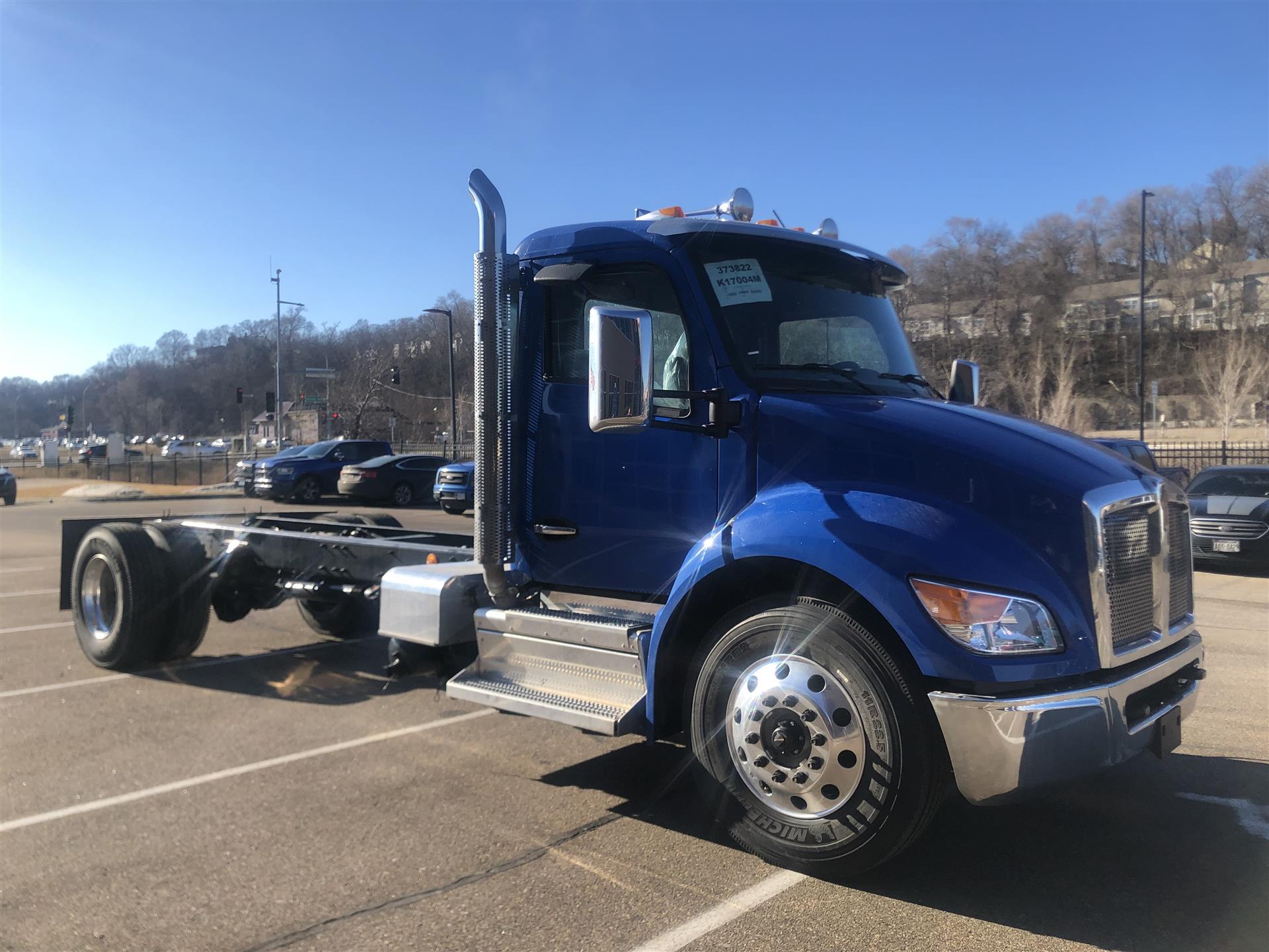 2024 Kenworth T380 (For Sale) Cab & Chassis RM373822