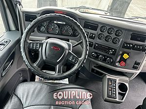 2017 Peterbilt 579