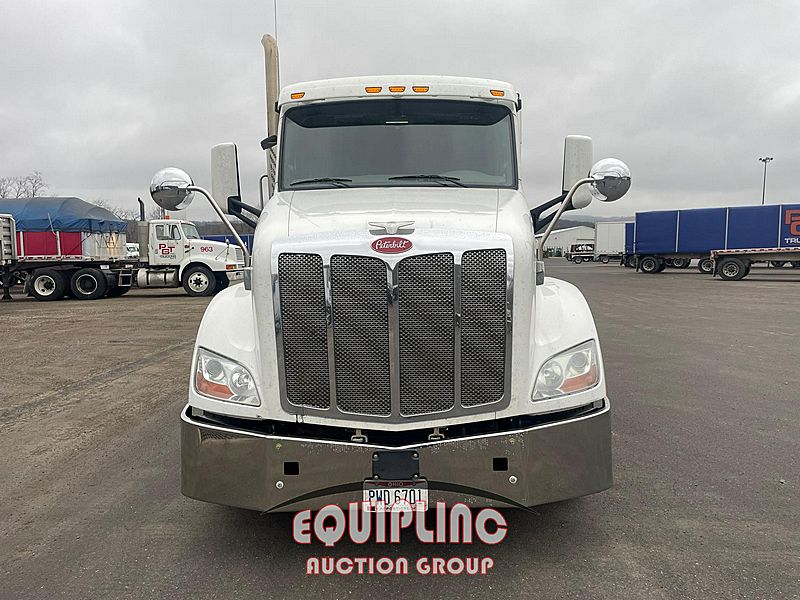 2017 Peterbilt 579