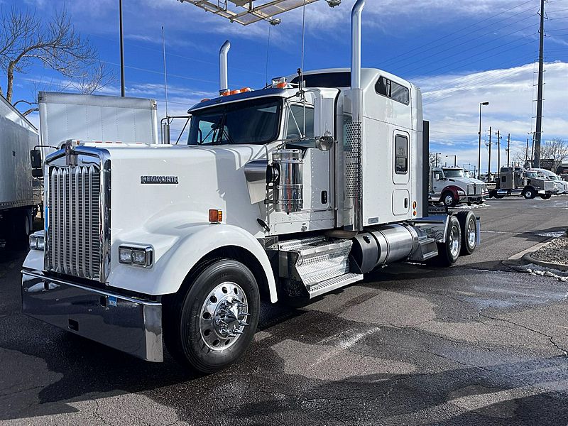 2022 Kenworth W900 (For Sale) 86