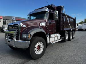 2020 Mack Granite GR64F - Dump Truck