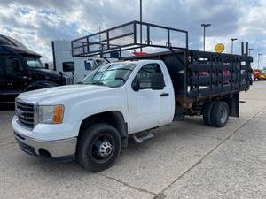2009 GMC 3500 - Stake Bed