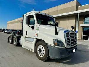 2016 Freightliner Cascadia 125 - Cab & Chassis