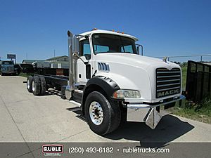 2013 Mack Granite GU813 - Cab & Chassis