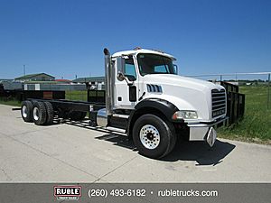 2013 Mack Granite GU813 - Cab & Chassis