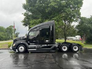 2020 Kenworth T680 - Sleeper Truck