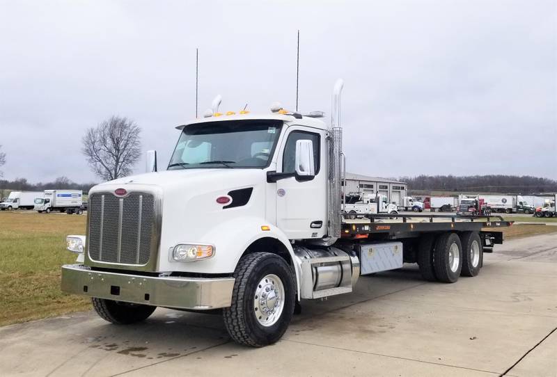 2024 Peterbilt 567 (For Sale) Daycab Sleeper A375C