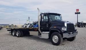 2024 Freightliner 114SD SEVERE DUTY - Day Cab