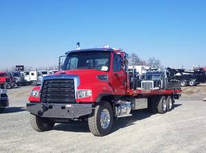 2024 Freightliner 114SD SEVERE DUTY - Day Cab
