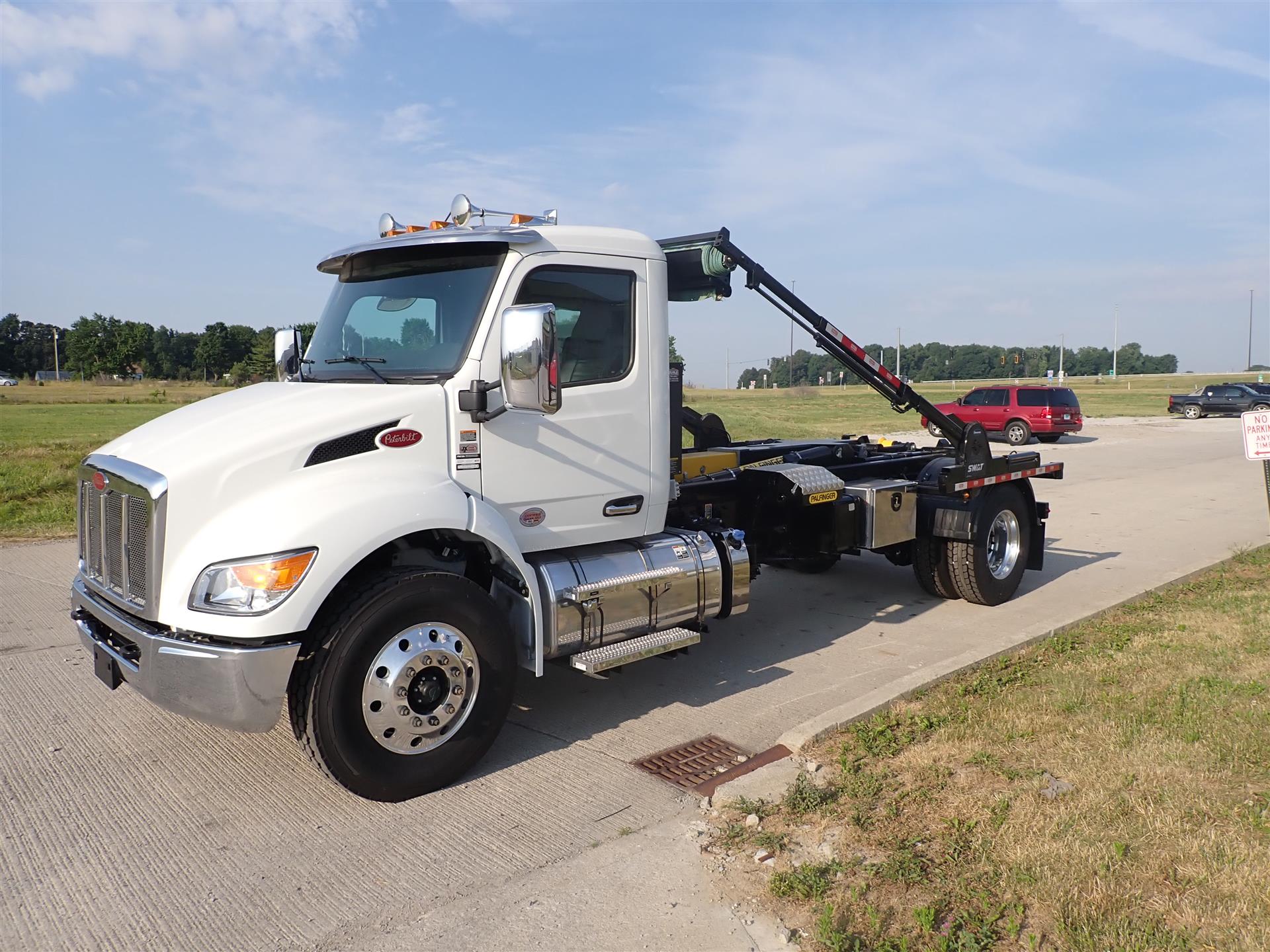 2025 Peterbilt 536 For Sale | Hook Lift | Non CDL | #SM695391