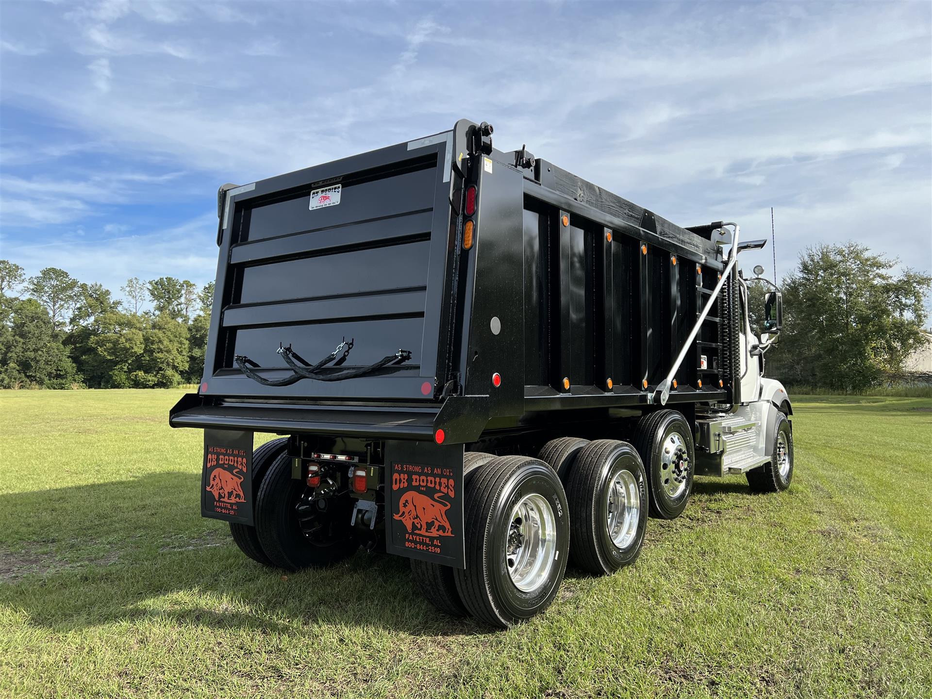 2025 Western Star 47X For Sale Dump Truck VS7425