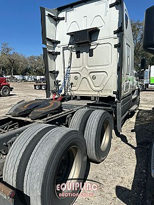 2016 Freightliner CASCADIA