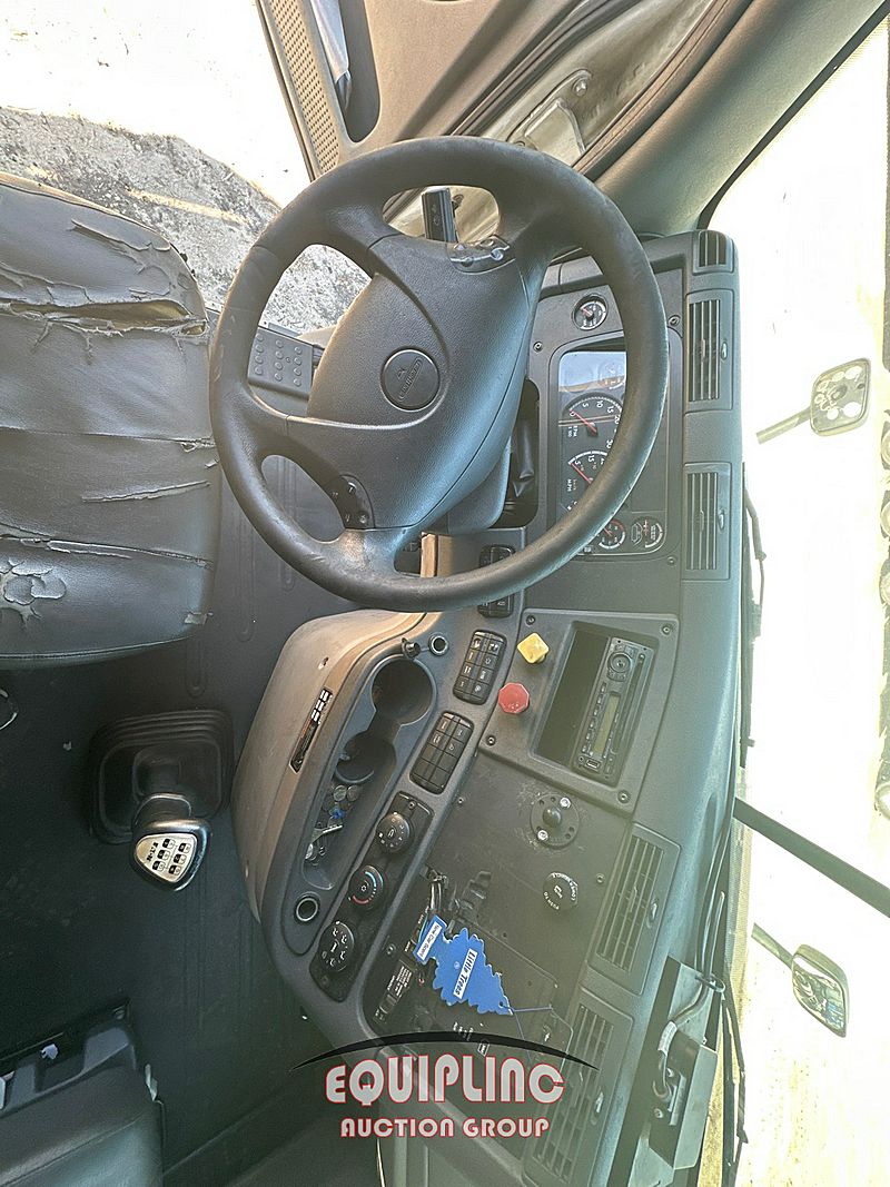 2016 Freightliner CASCADIA