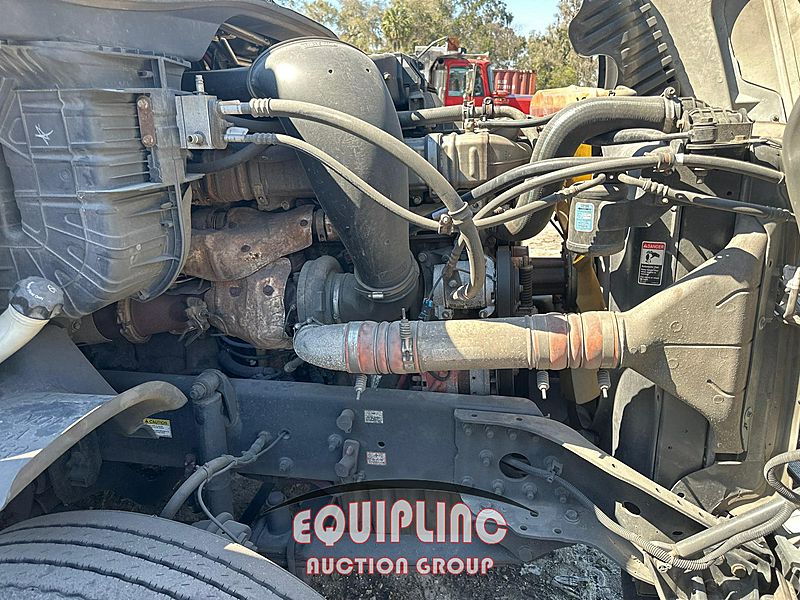 2016 Freightliner CASCADIA