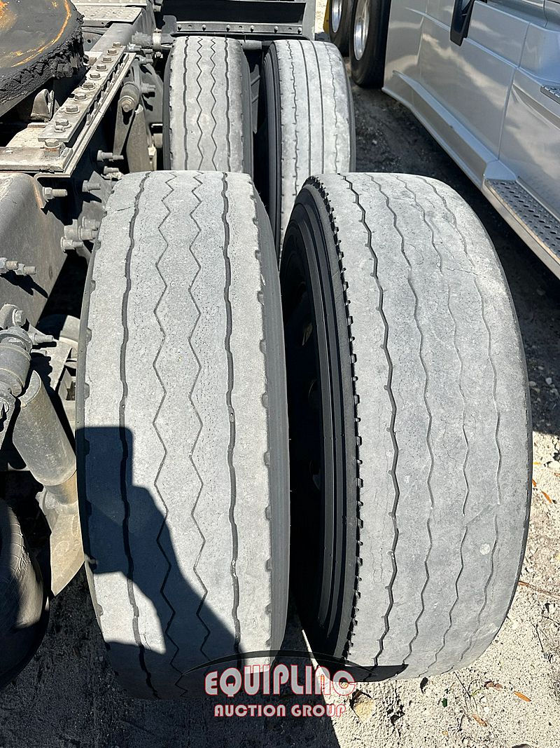 2016 Freightliner CASCADIA