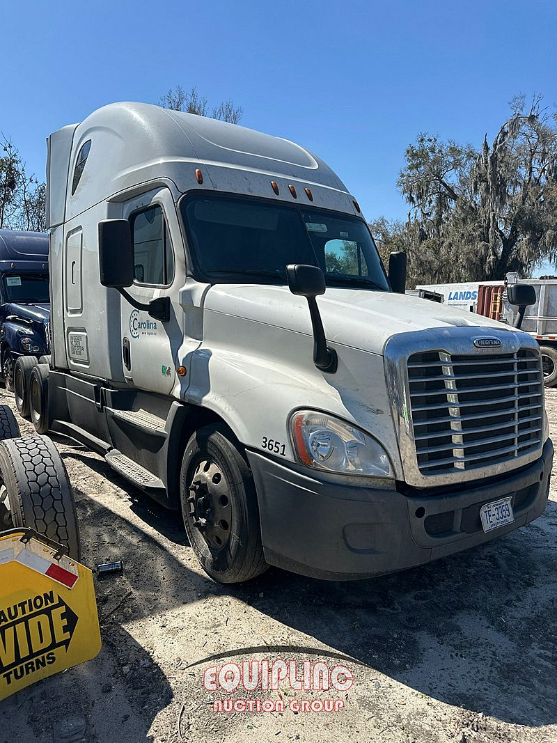 2016 Freightliner CASCADIA