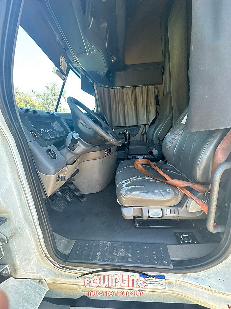 2016 Freightliner CASCADIA