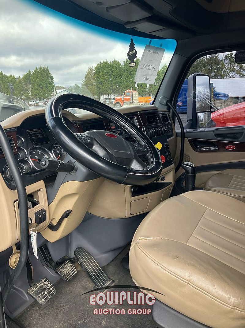 2016 Peterbilt 579