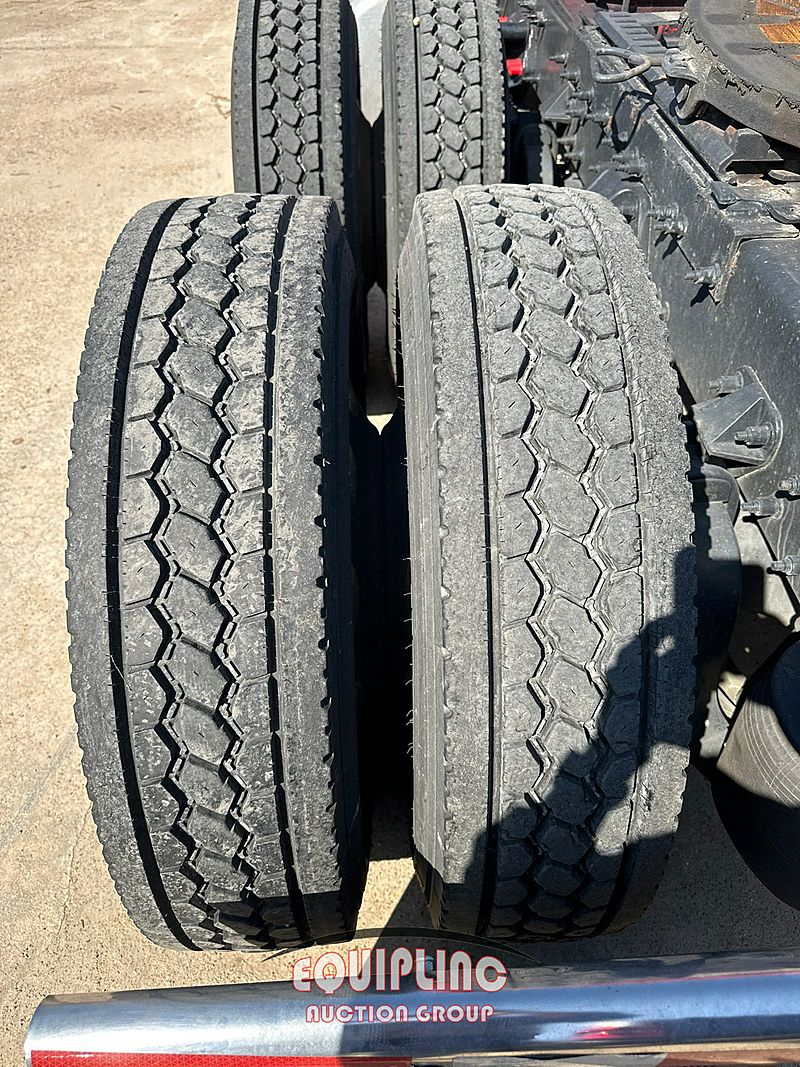 2017 Peterbilt 389