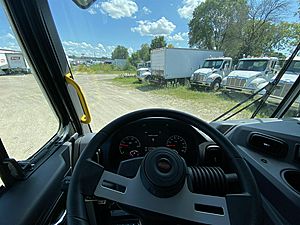 2025 Peterbilt 520