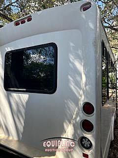 2013 Ford E350
