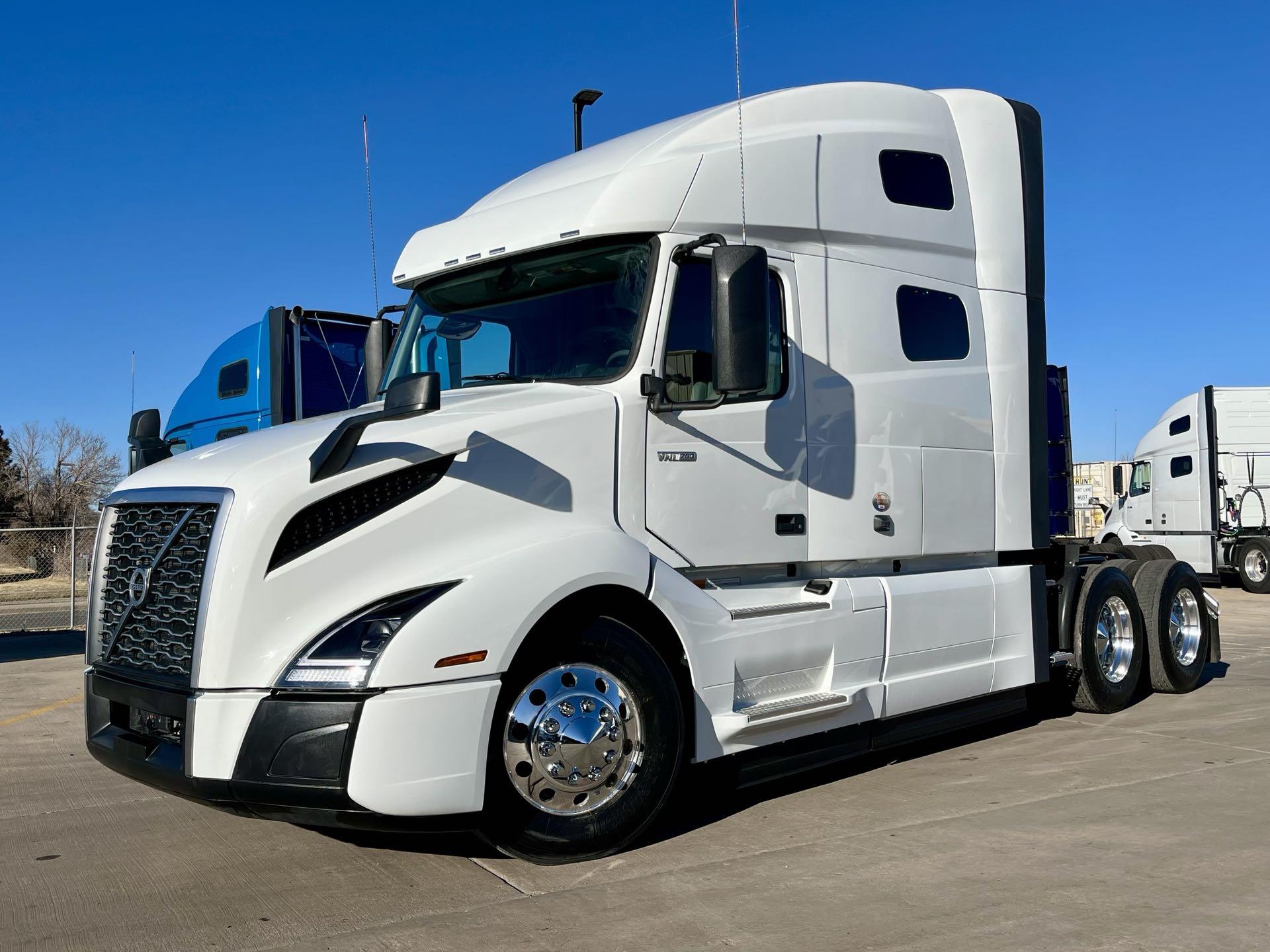2025 Volvo VNL 760 For Sale Sleeper Truck 23VN668168