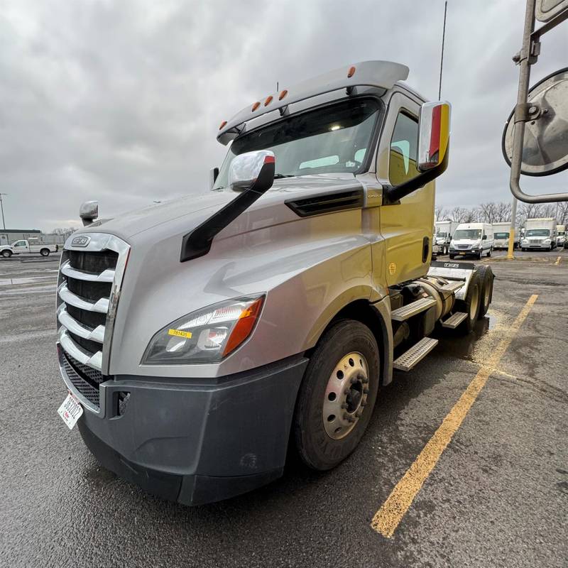 2018 Freightliner NEW CASCADIA PX12664