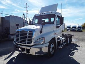 2019 Freightliner Cascadia 125 - Day Cab