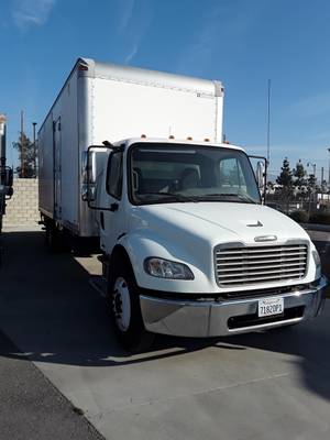 2012 Freightliner M2 106 - Day Cab