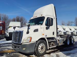 2017 Freightliner CASCADIA PX11364ST