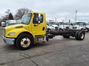 2016 Freightliner M2 106 - Cab & Chassis