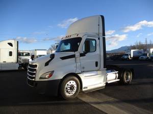 2021 Freightliner CASCADIA PX12642ST - Day Cab