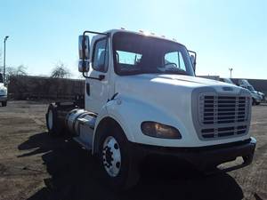 2016 Freightliner M2 112 - Day Cab