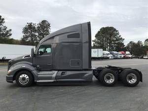 2020 Kenworth T680 - Sleeper Truck