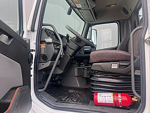 2023 Volvo VNL