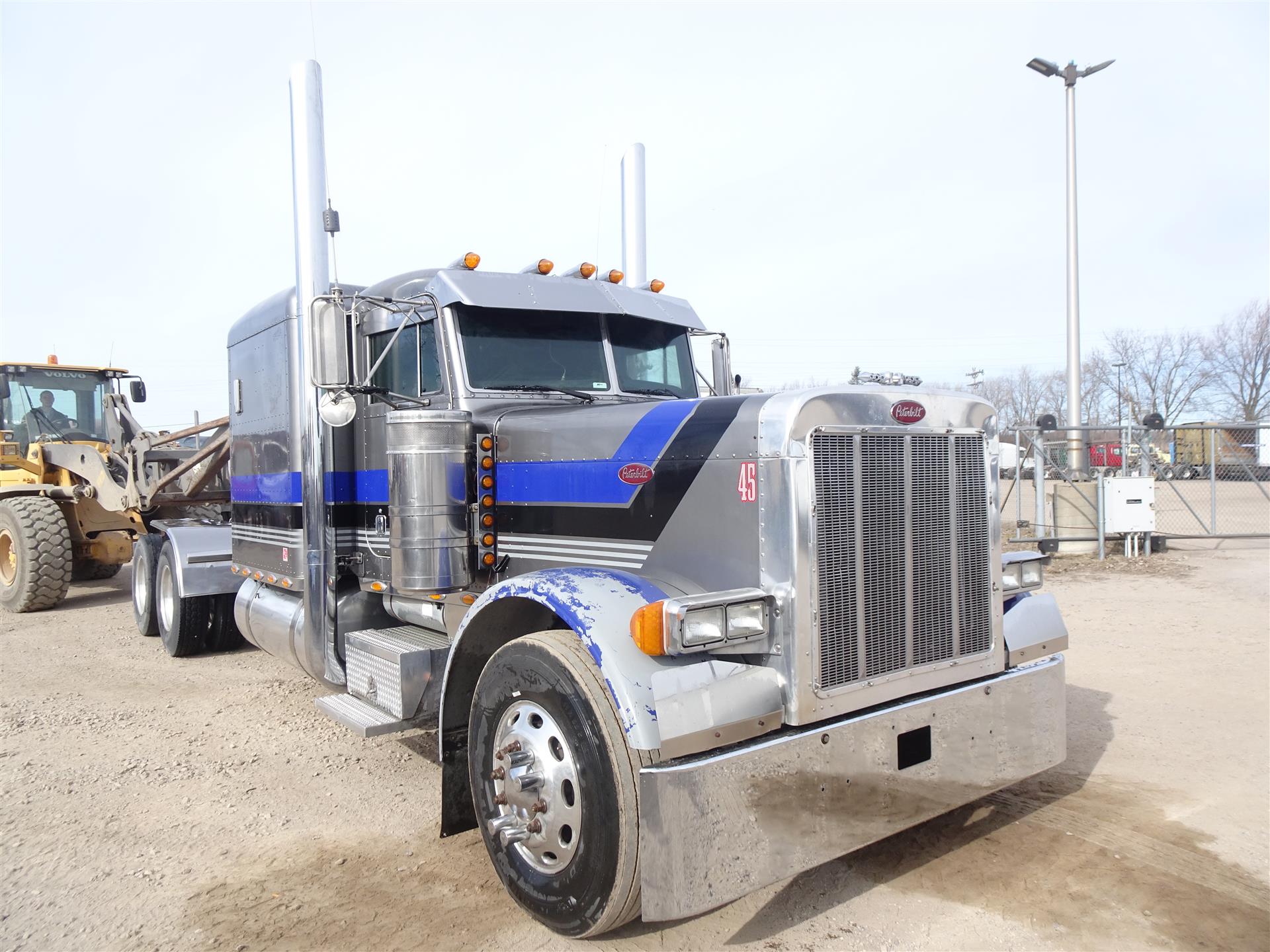 2004 Peterbilt 379 (For Sale) | 62