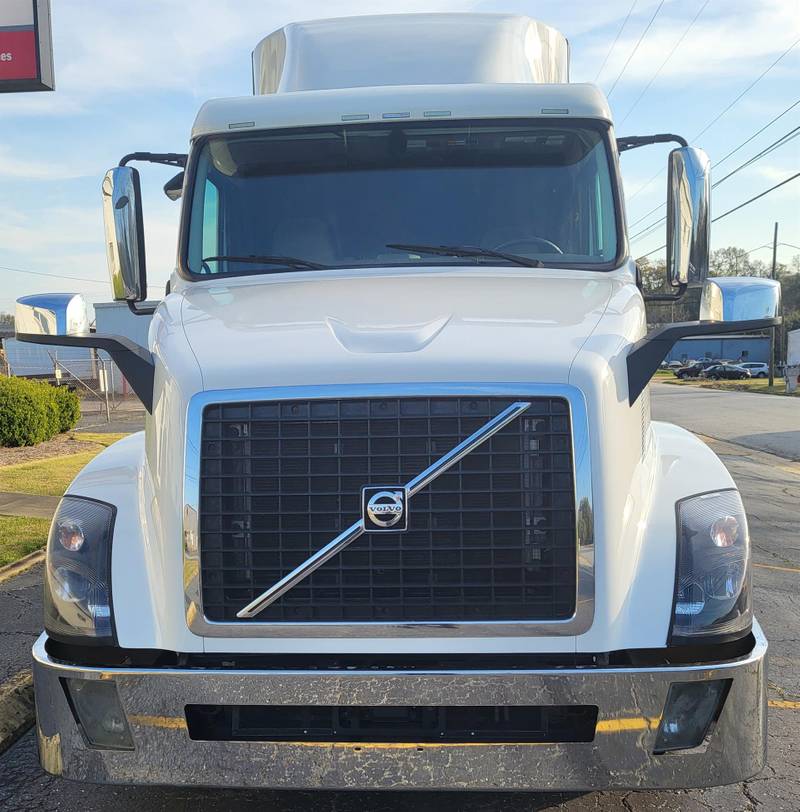 2018 Volvo VNL64T For Sale | 61