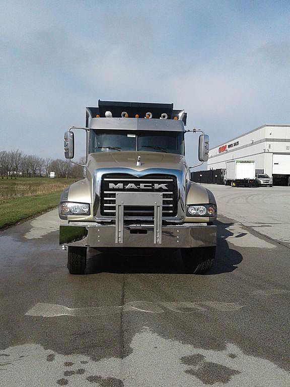 2018 Mack GRANITE