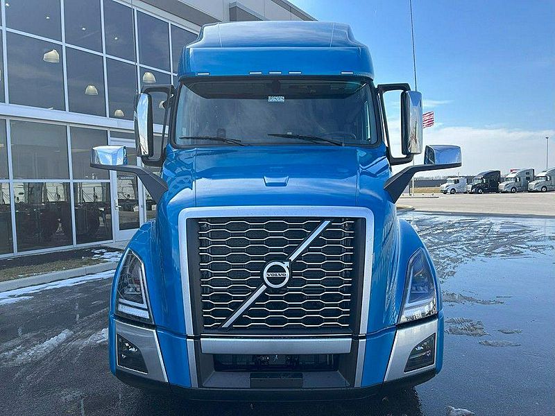 2025 Volvo VNL 760 (For Sale) Sleeper Truck VP25015