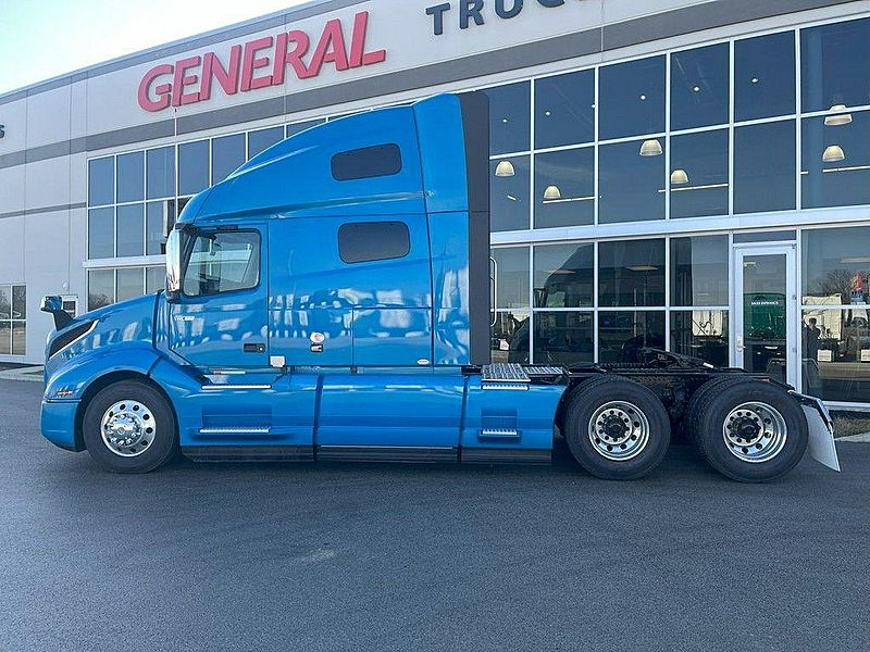 2025 Volvo VNL 760 (For Sale) Sleeper Truck VP25014