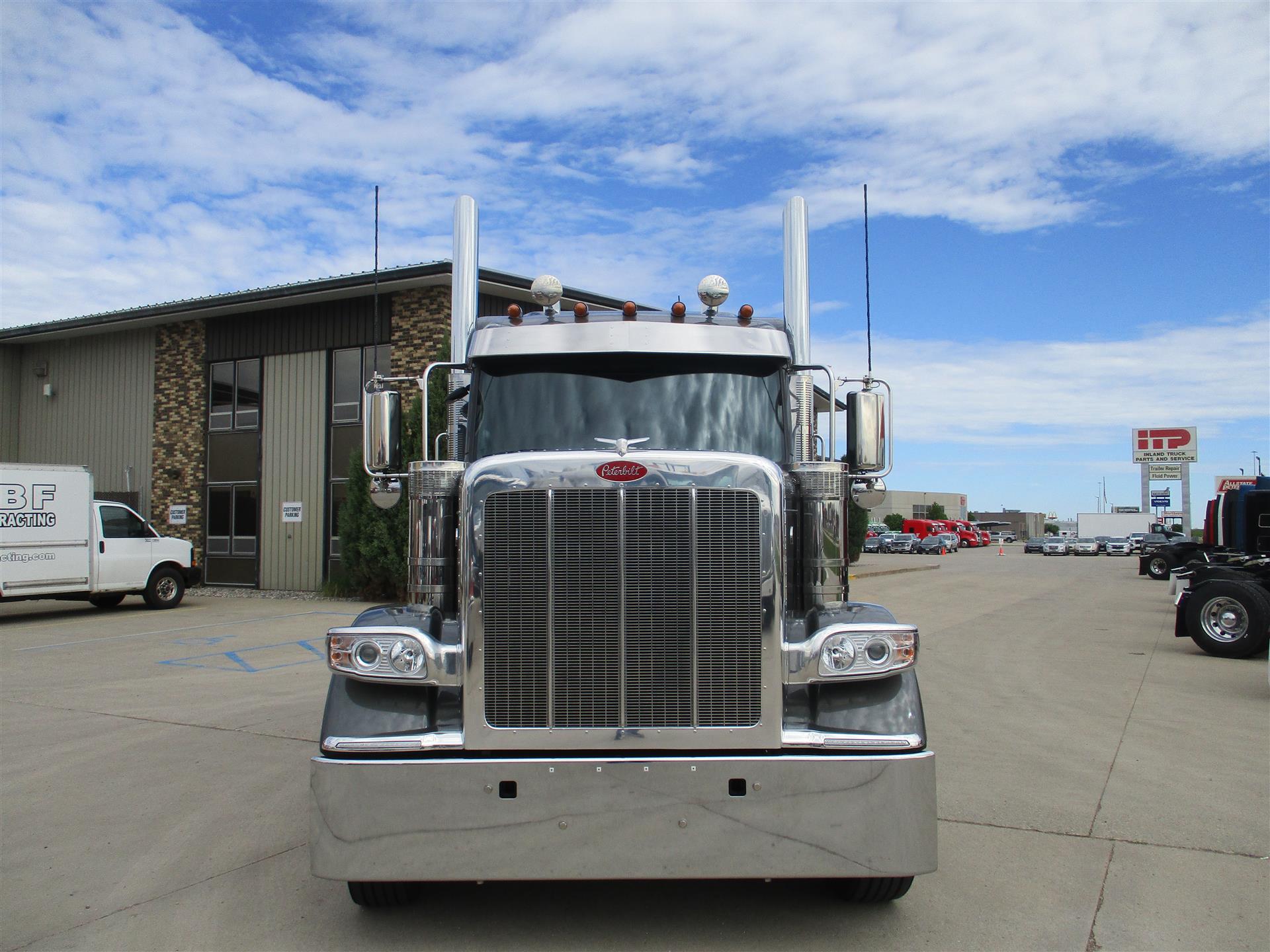 2025 Peterbilt 589 For Sale 80" Sleeper 40A741167