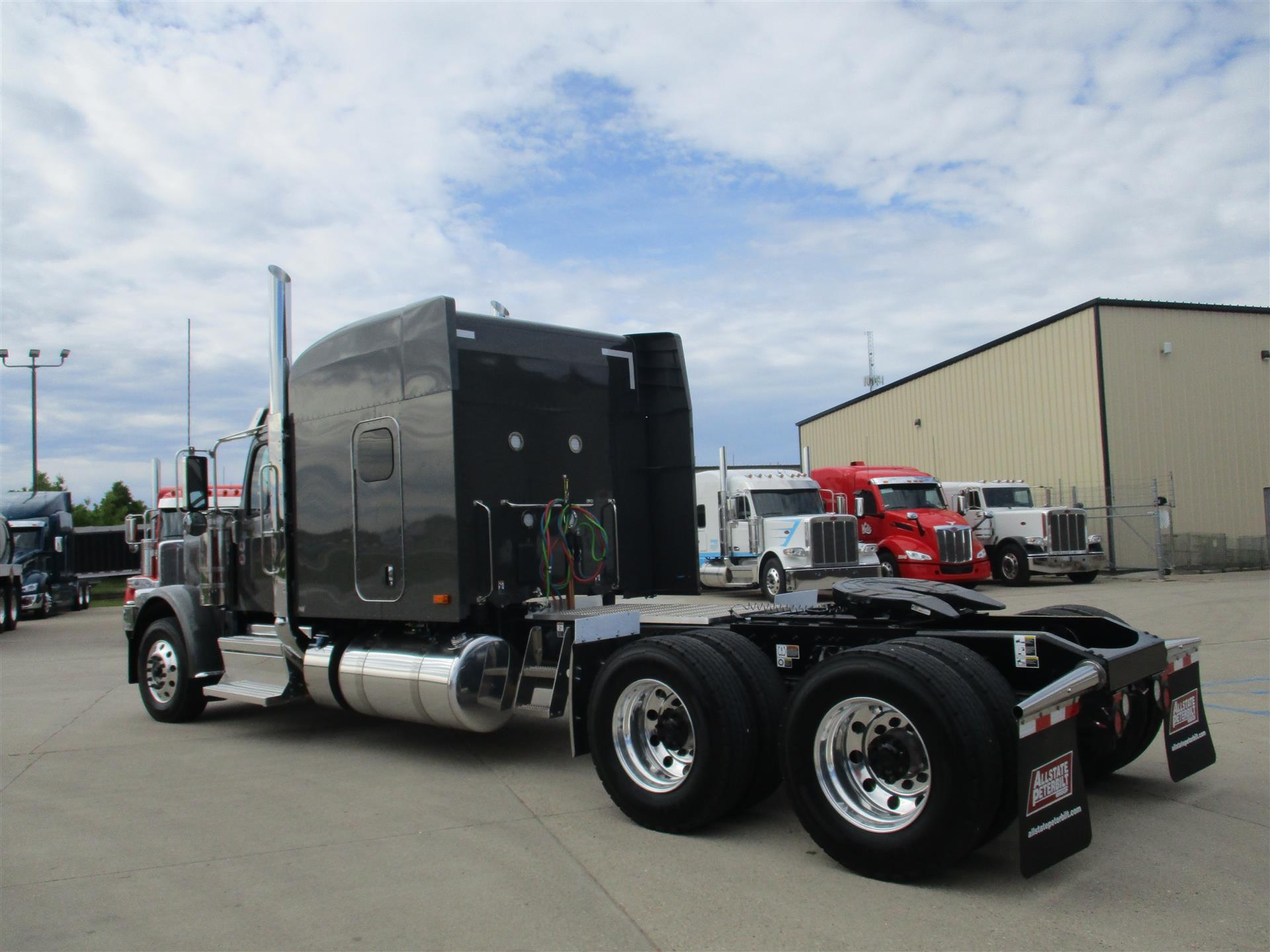 2025 Peterbilt 589 For Sale 80" Sleeper 40A741167