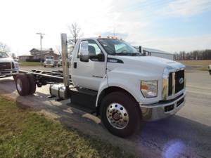 2025 Ford F650 - Cab & Chassis