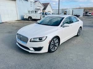 2017 Lincoln MKZ - Day Cab