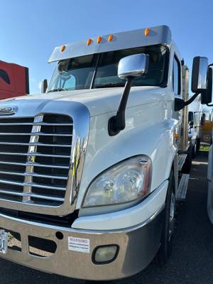 2014 Freightliner CASCADIA PX12564ST