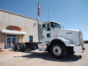 2018 Kenworth T800 - Cab & Chassis