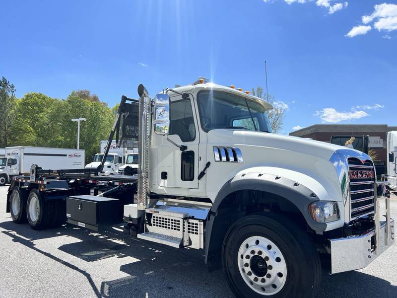 2023 Mack Granite GR64F (For Sale) | Roll-Off | #15MU031697