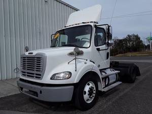 2013 Freightliner M2 112 - Day Cab