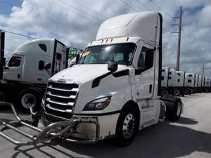 2020 Freightliner CASCADIA PX11642ST - Day Cab