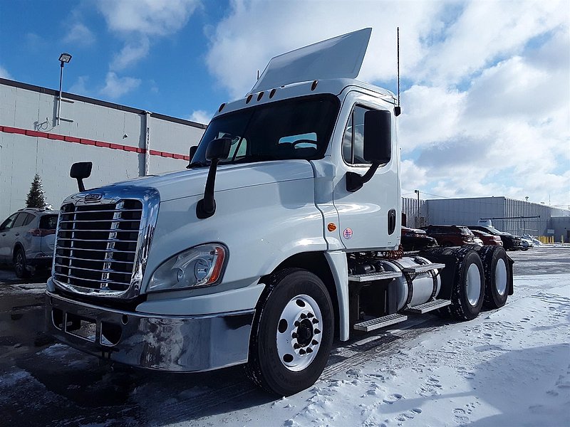 2018 Freightliner CASCADIA 125